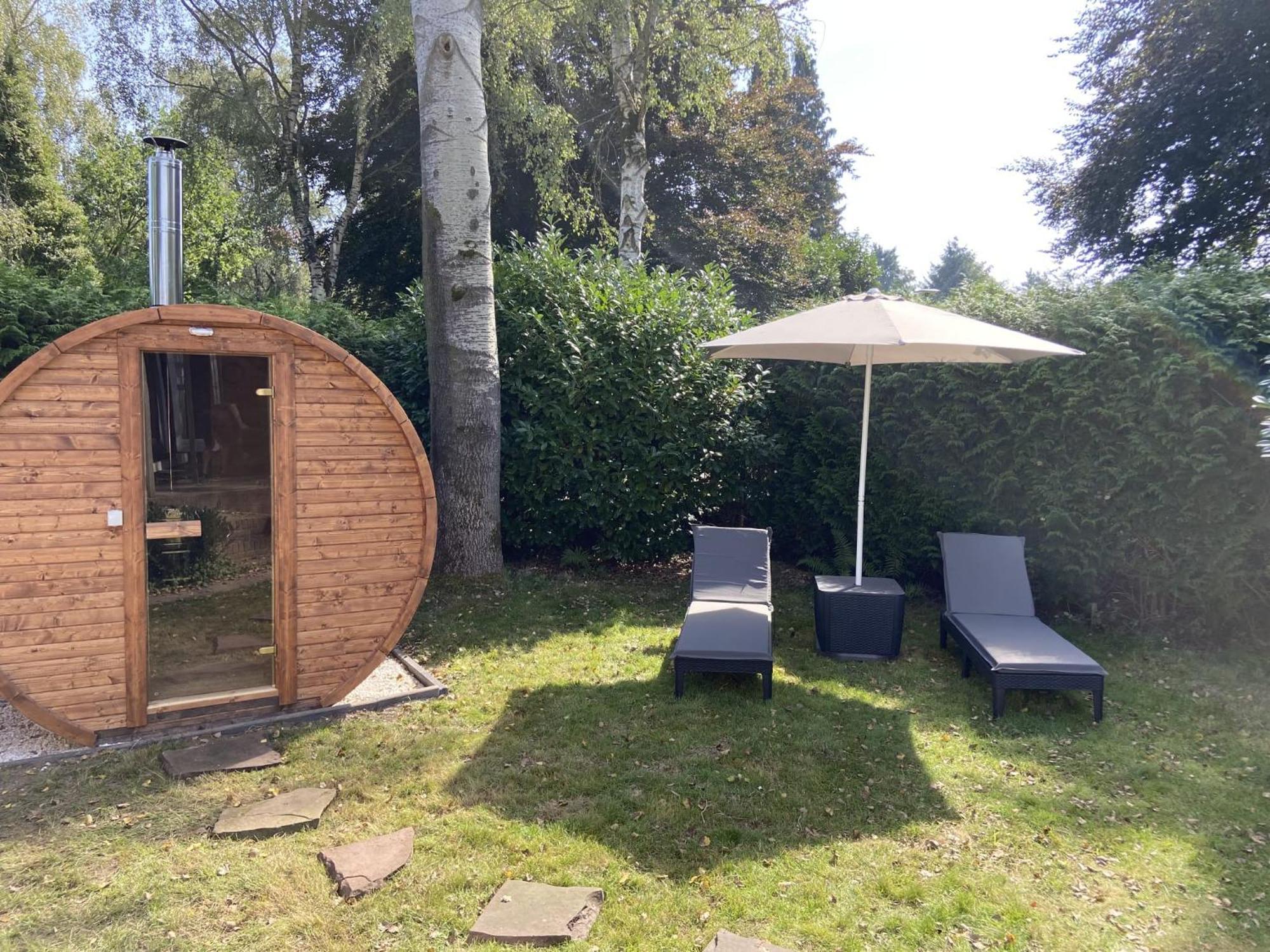 Veluwe Vakanties Chalets With Private Barrel Sauna - With Pool Bar And Restaurant Facilities In The Veluwe National Park Putten Dış mekan fotoğraf